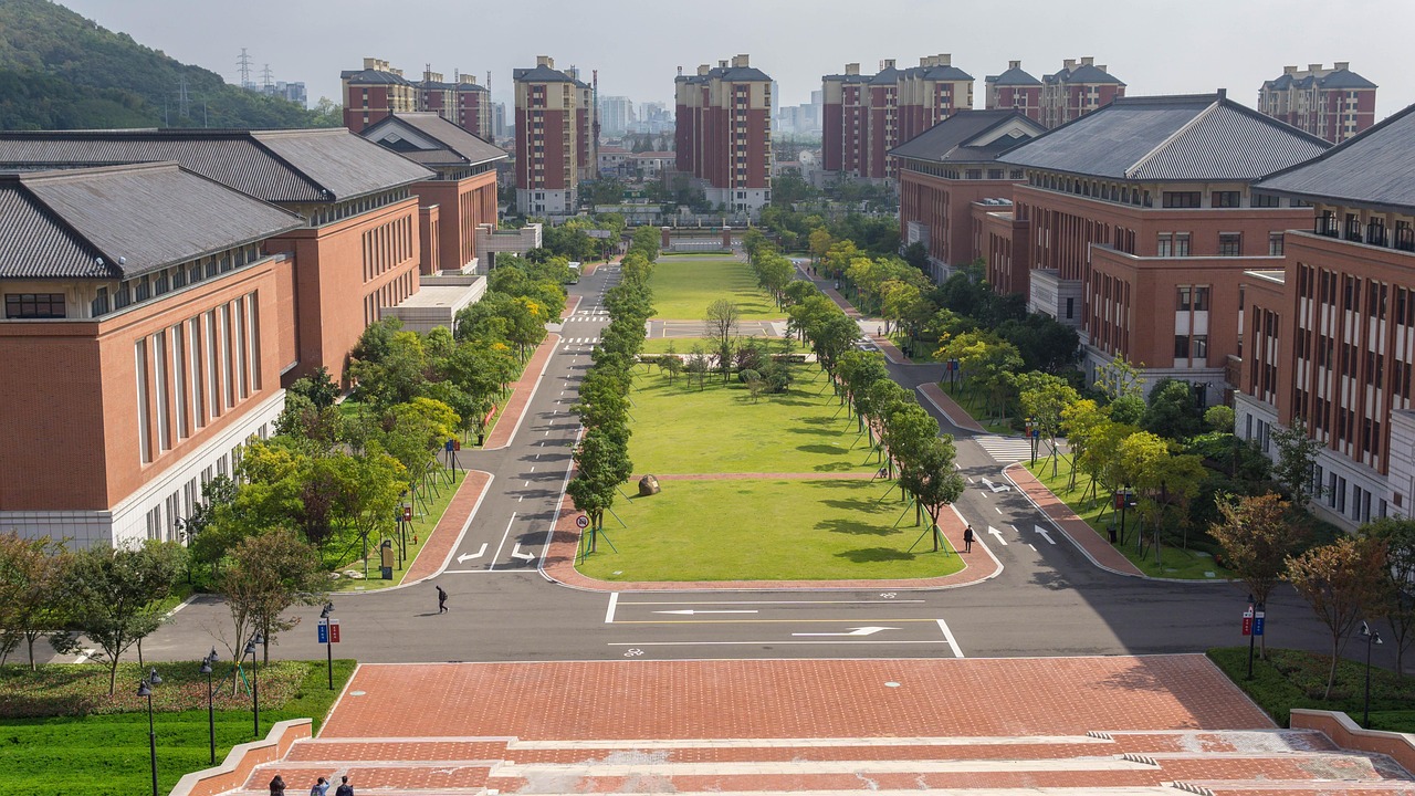 重慶科技大學一年學費多少錢及各專業的收費標準(2025參考）